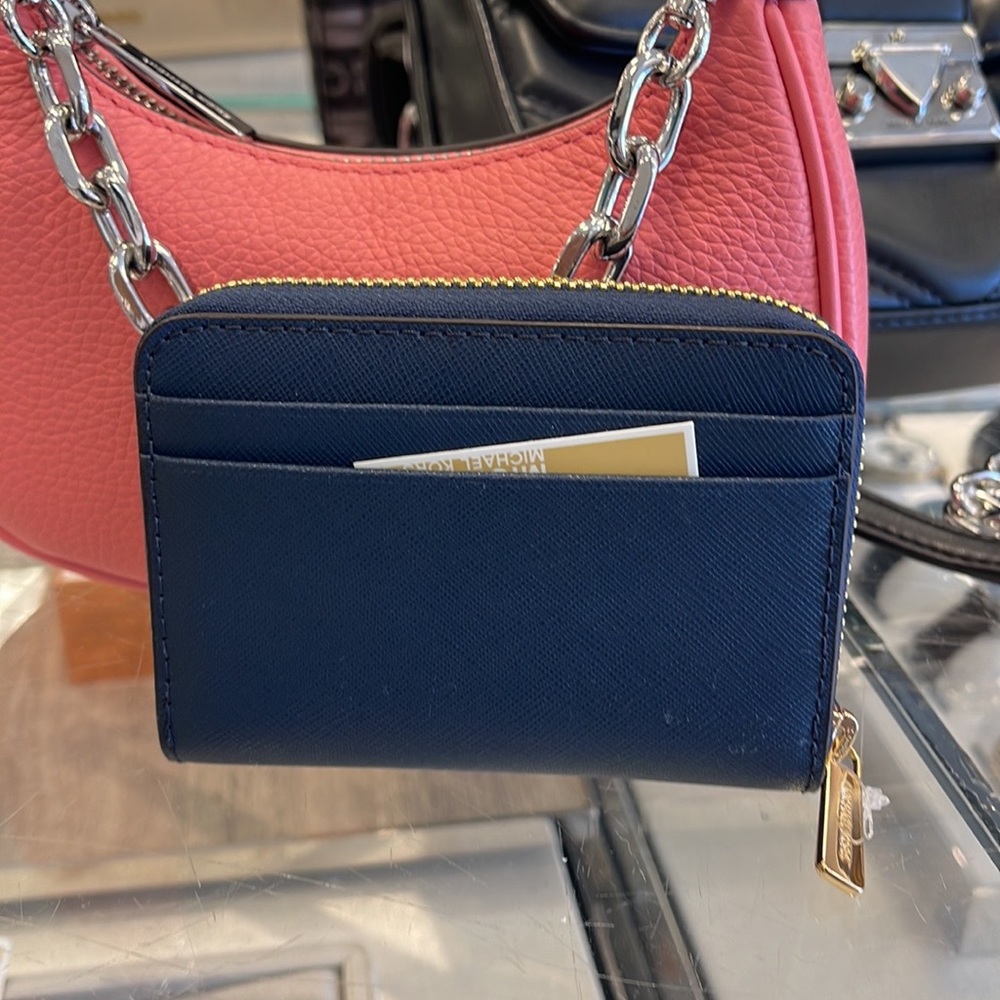 Michael Kors Jet Set Travel Medium Zip Around Card Case 
Color: Navy 
NWT - Picture 8 of 16